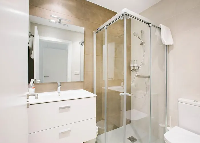 アパート Gloria 3 Y 5 *