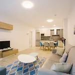 Apartment Gloria 3 Y 5 *